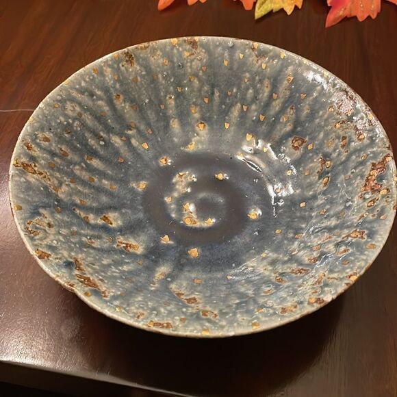Cobalt blue and gold glazed pottery bowl - Picture 2 of 9